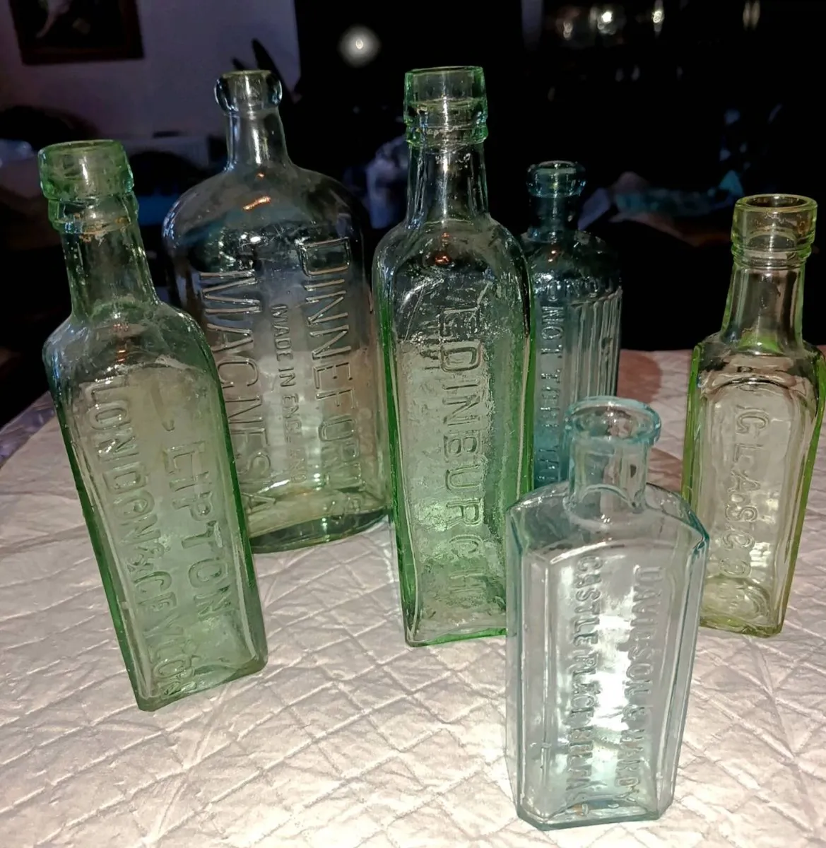 Lipton and other antique bottles - Image 2