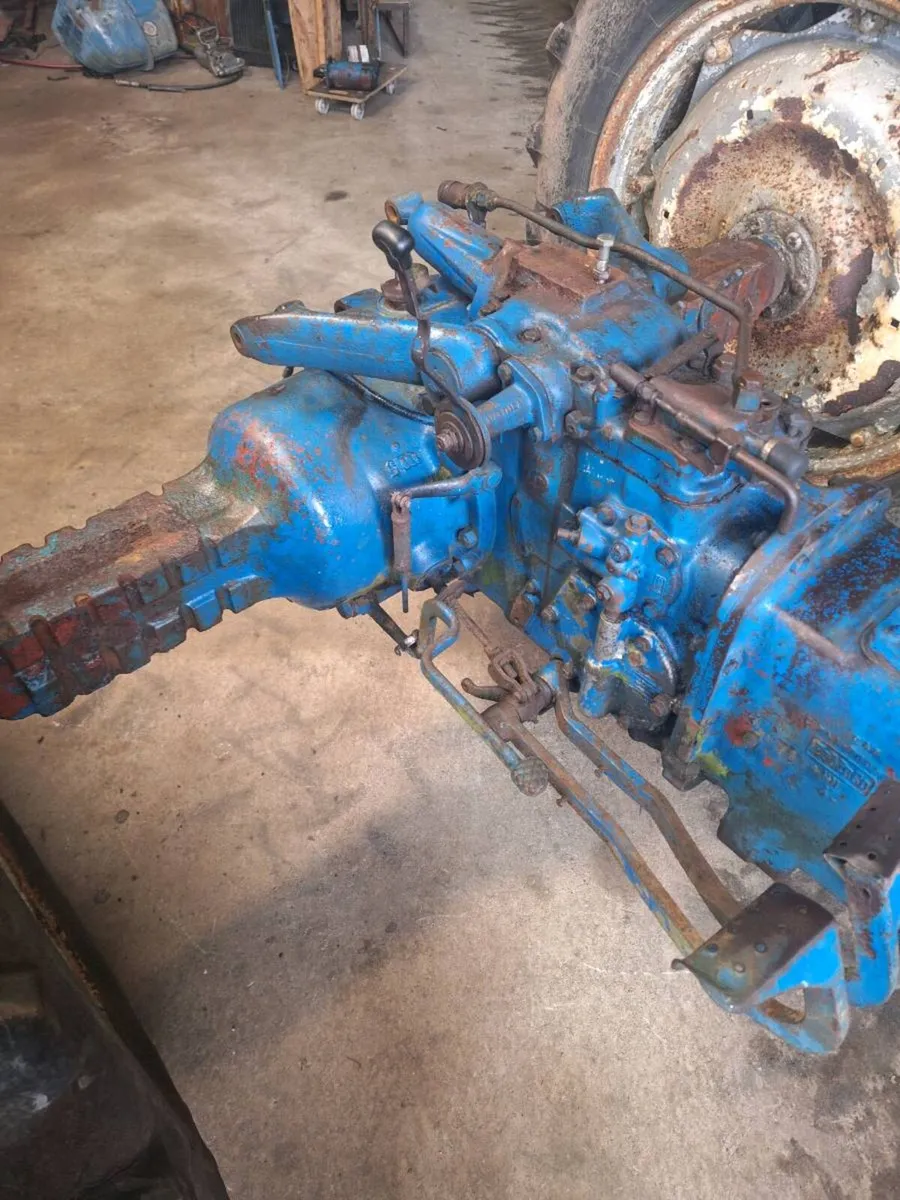 Ford 4000 - Image 4