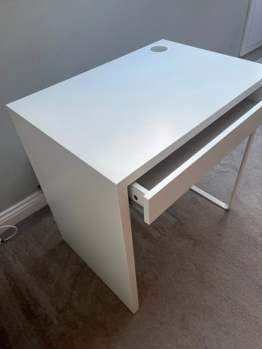 Desk - Image 1