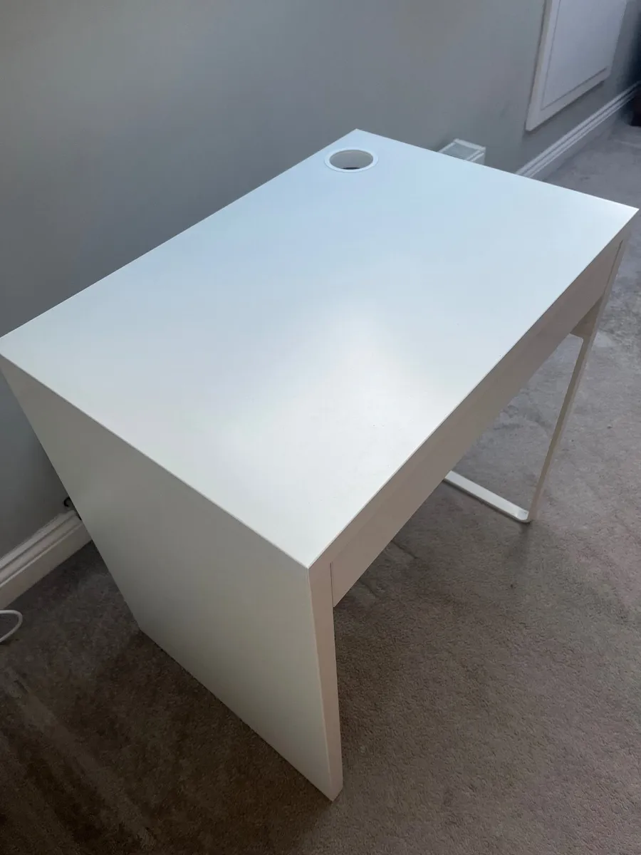 Desk - Image 2