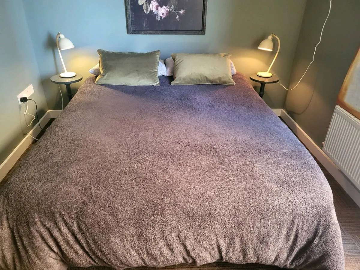 Double bed and matress - Image 1