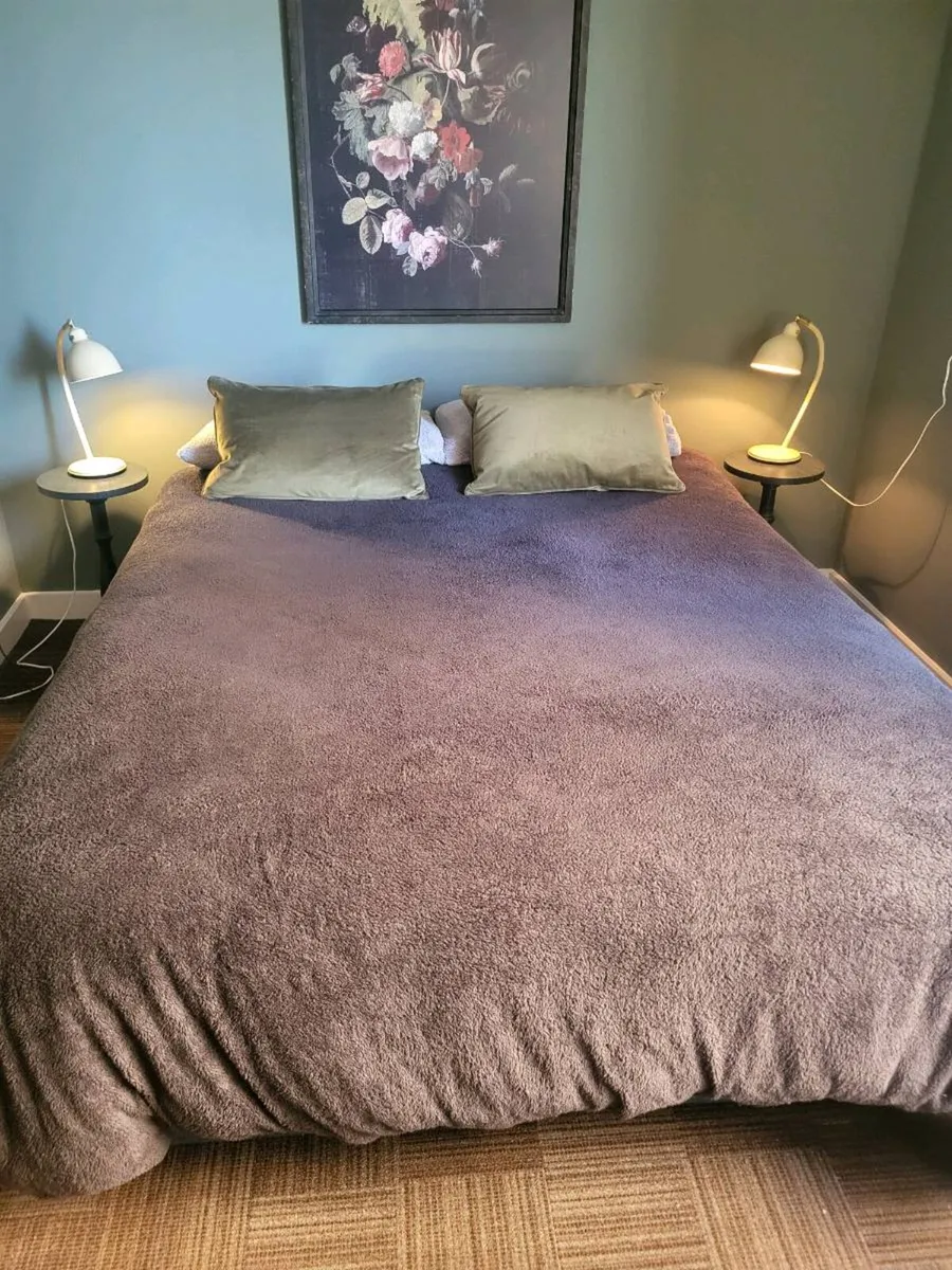 Double bed and matress - Image 2