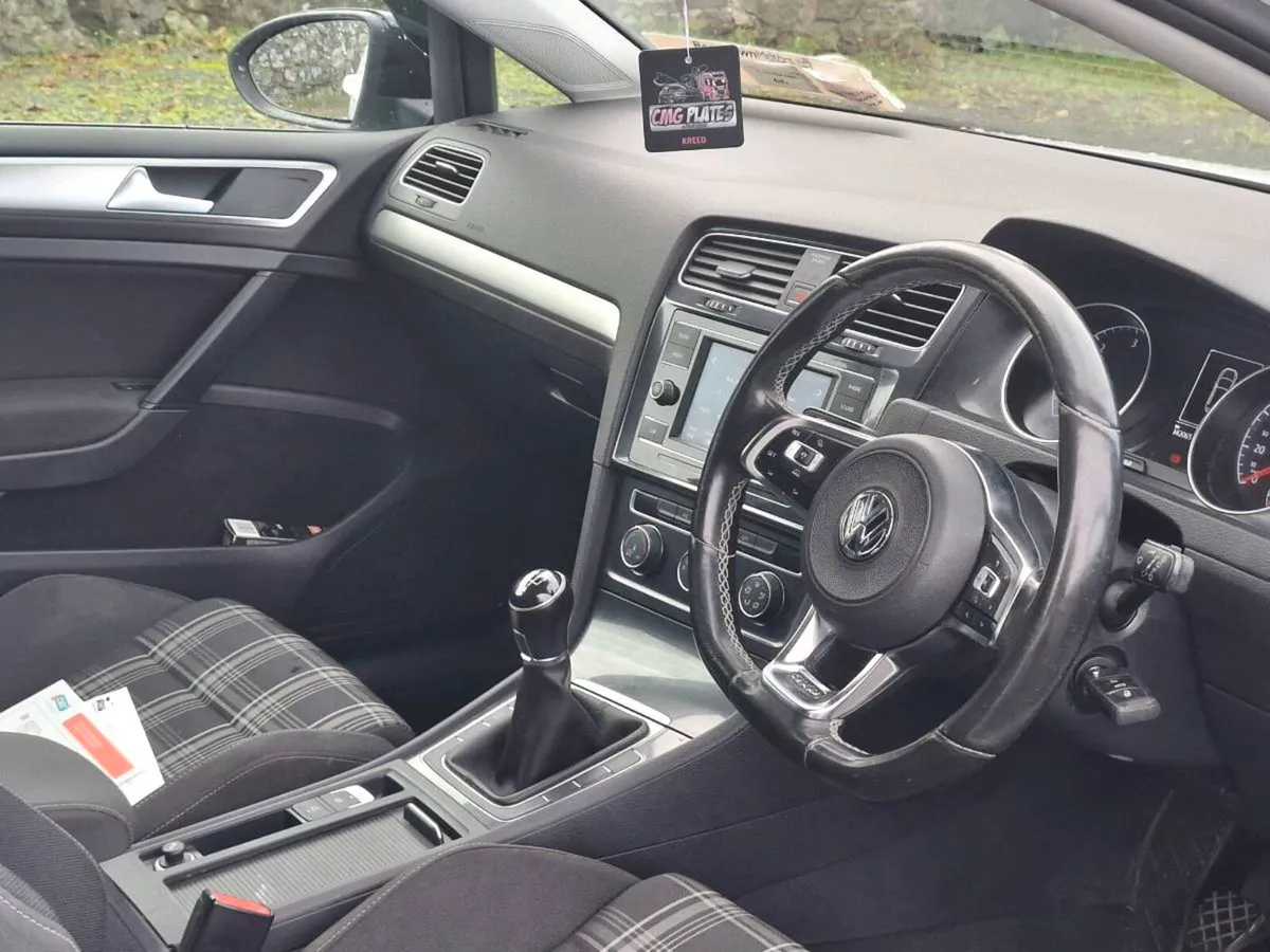 Volkswagen golf van 2018 - Image 4