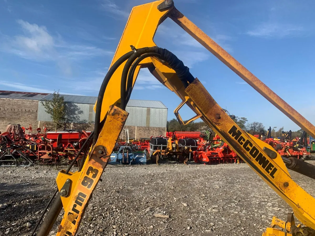 MCCONNEL PA93 HEDGECUTTER - Image 3