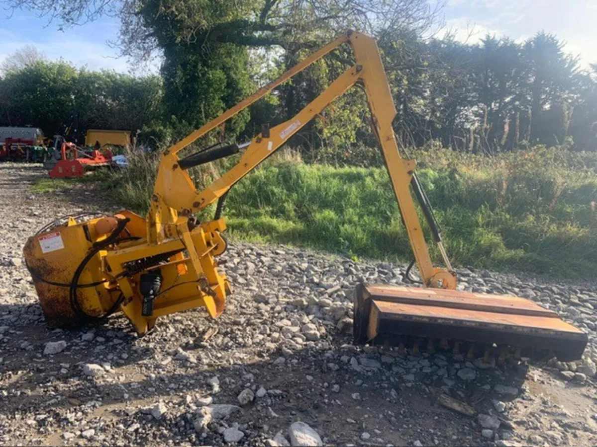 MCCONNEL PA93 HEDGECUTTER - Image 1