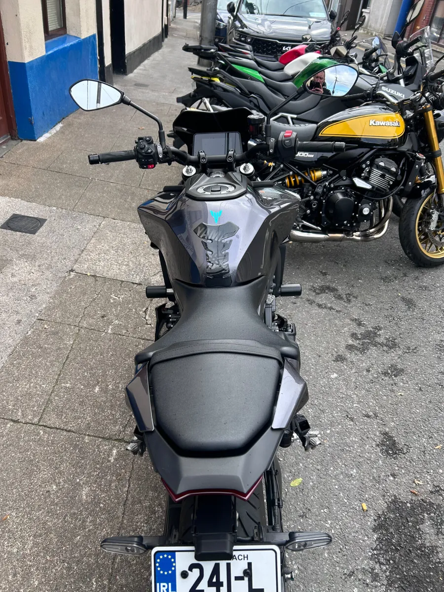 241 Yamaha MT 09 - Image 4