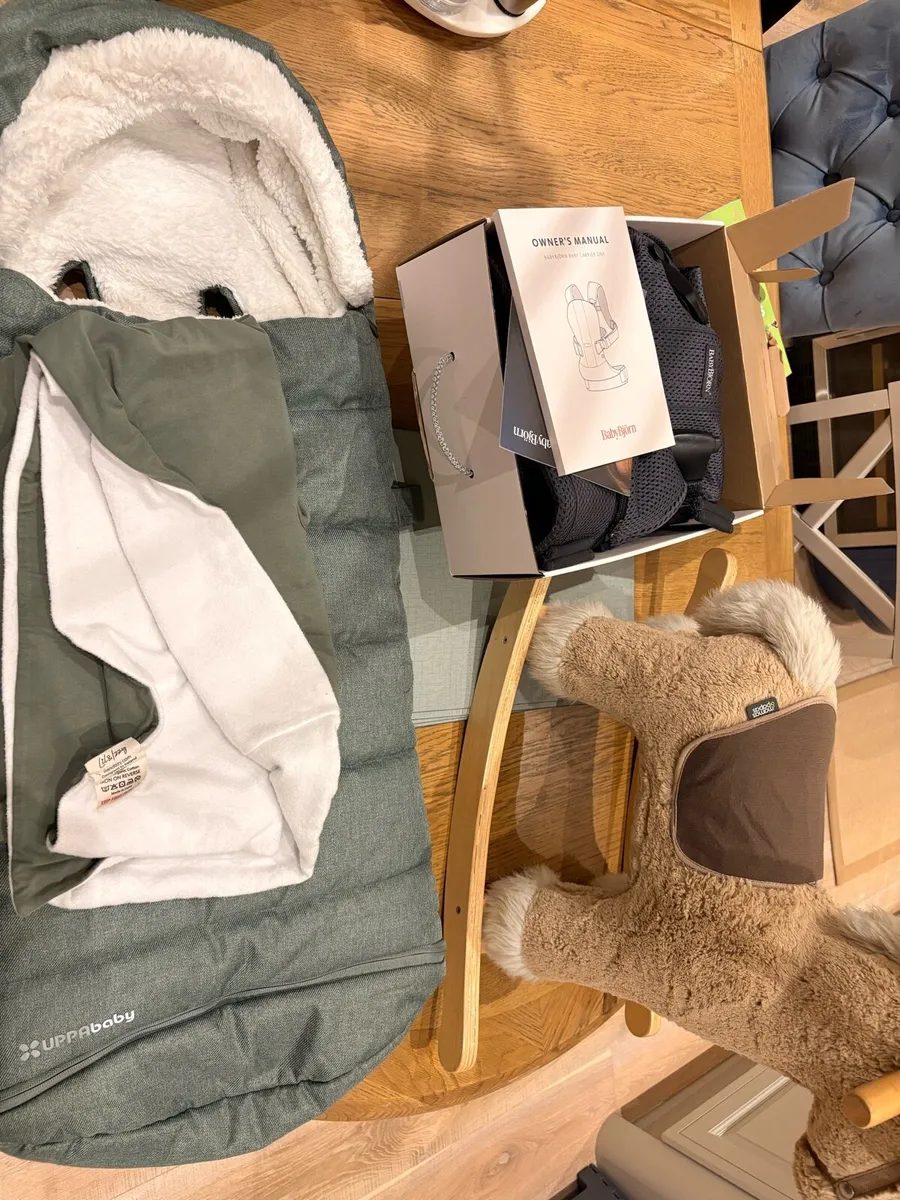 Baby bundle - babybjorn, uppababy, lil & Izzy - Image 1