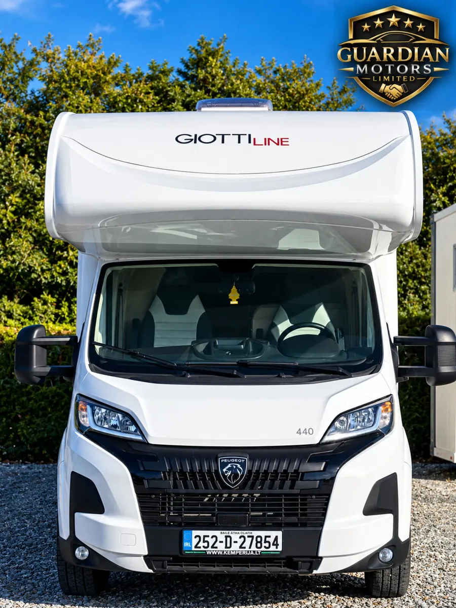 2025 GIOTTILINE SIENA 440 6 BERTH - Image 1