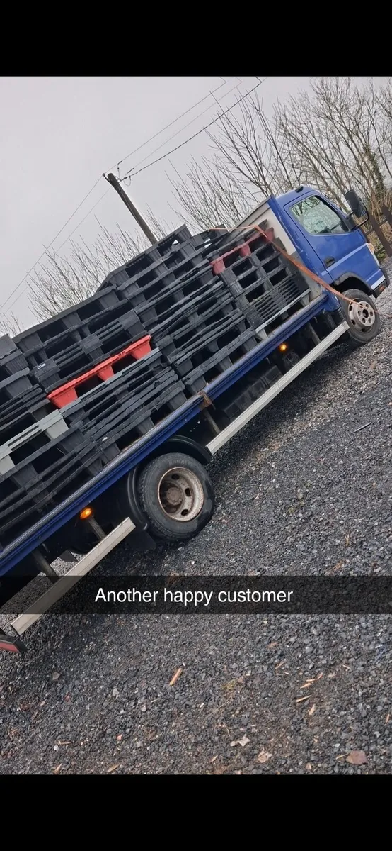 Heavy Duty Plastic Pallets - Image 2