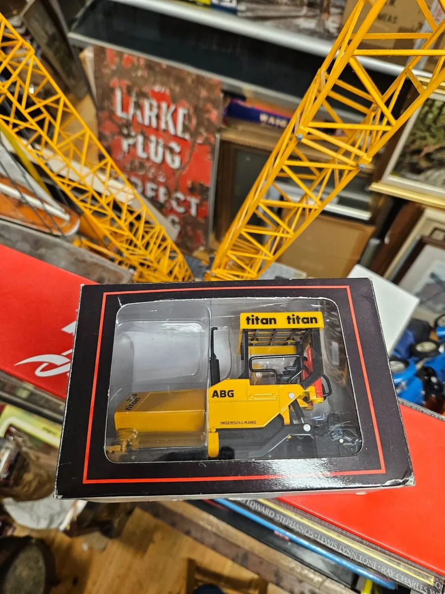 Corgi Road Paver