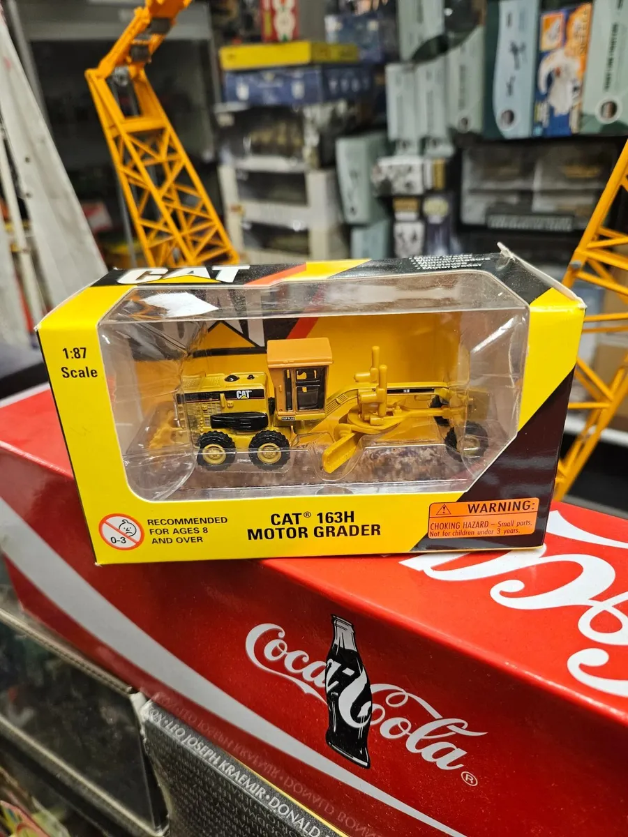 Corgi Norscot Caterpillar Scraper