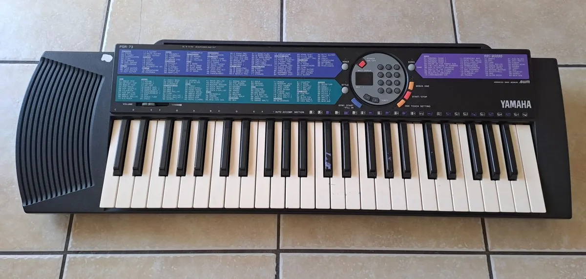 YAMAHA Keyboard - Image 1