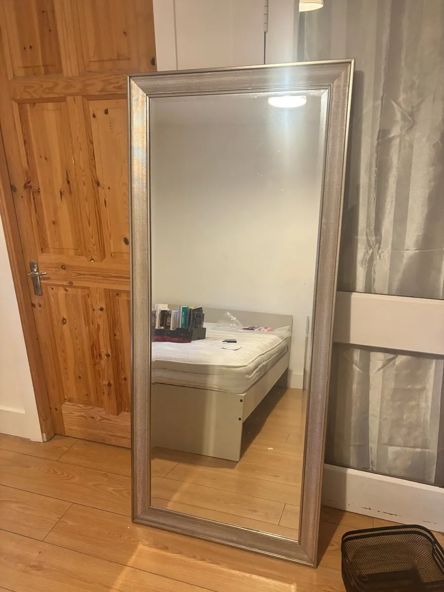 Mirror - Image 2