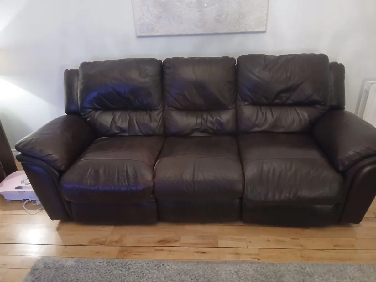 3&2 reclining couches  €300 or offers - Image 4