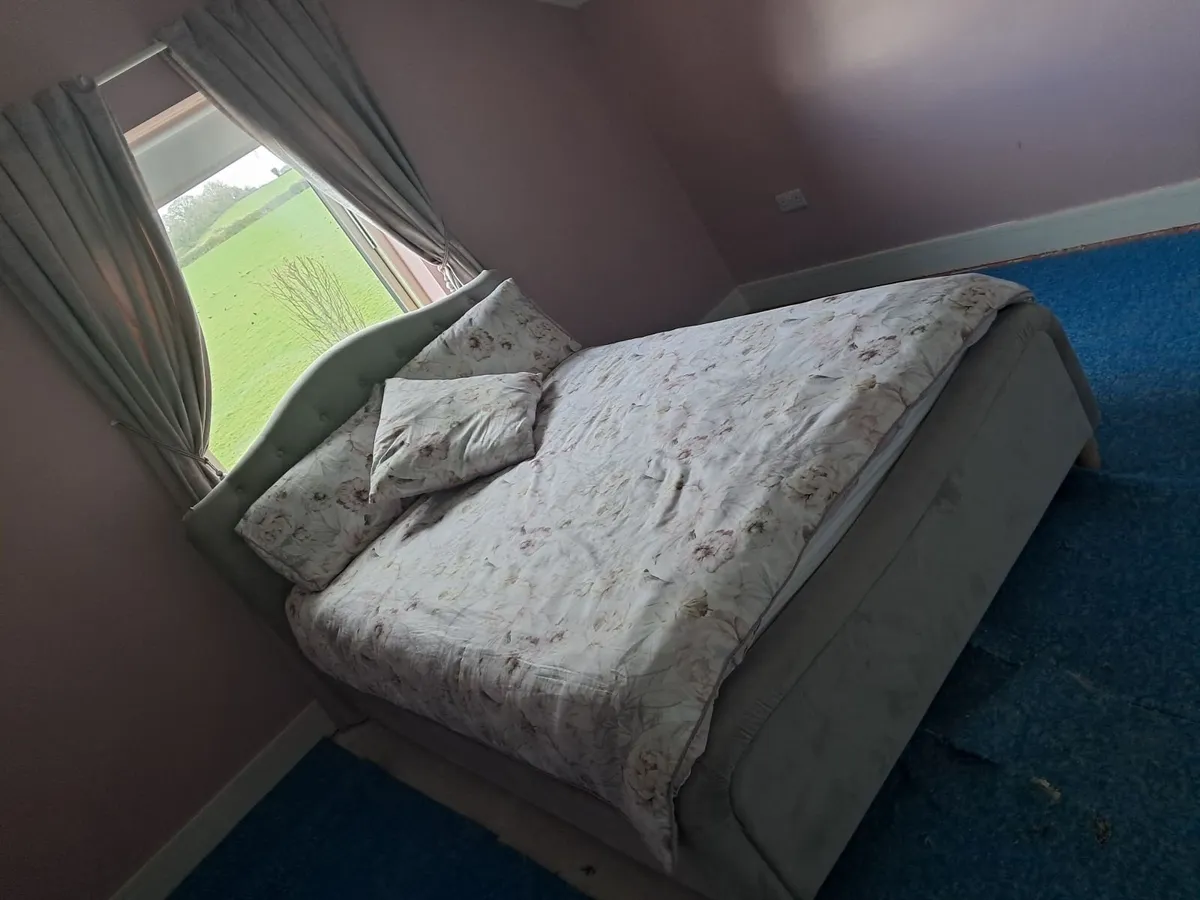 Double bed - Image 3