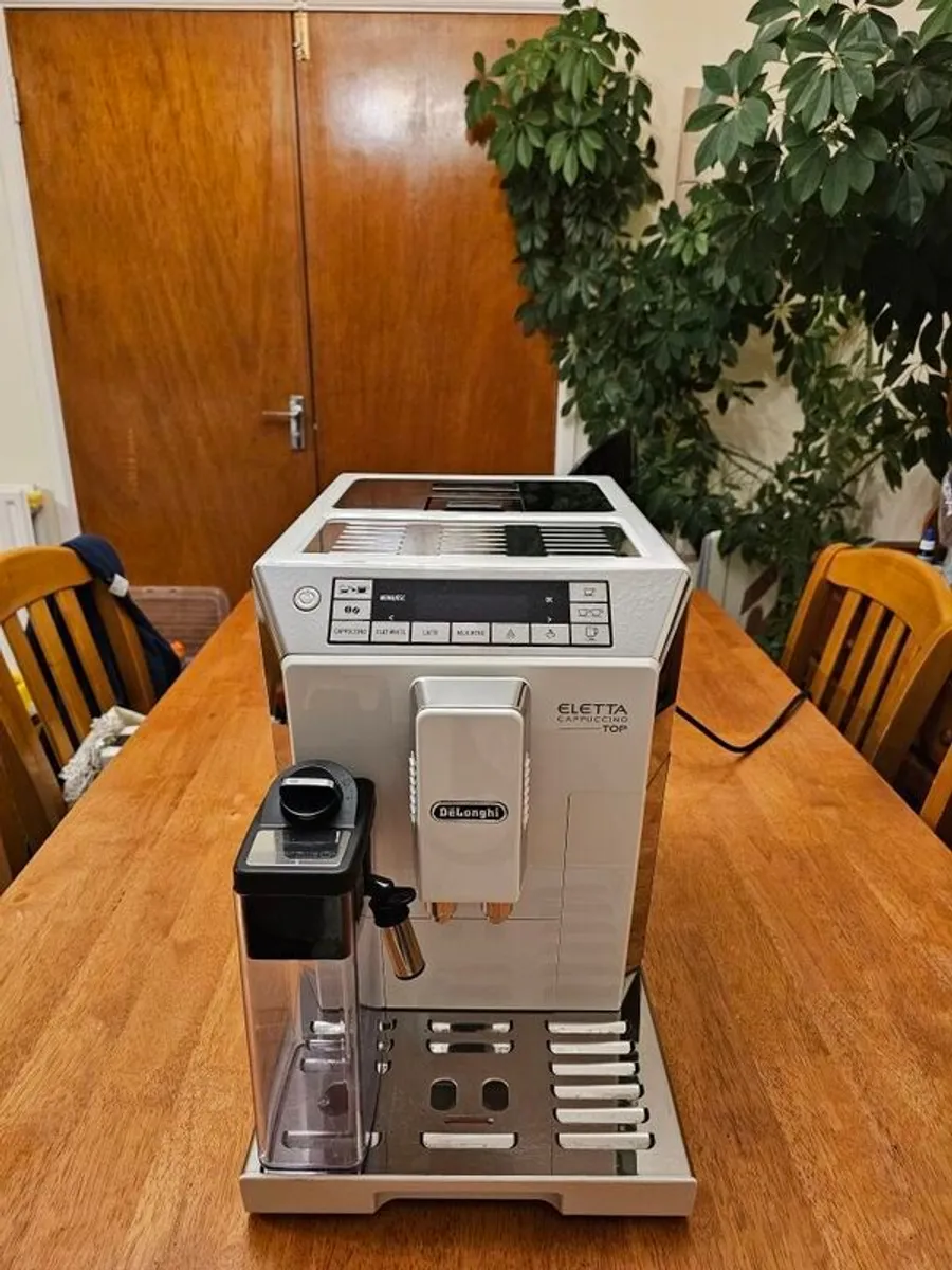 De'Longhi Eletta Cappuccino TOP Premium Coffee Machine - Image 1