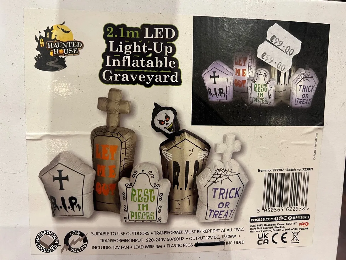 Halloween decorations - Image 2
