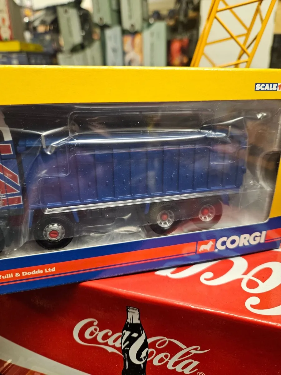 Corgi Volvo Tipper Truck 1.50 - Image 2