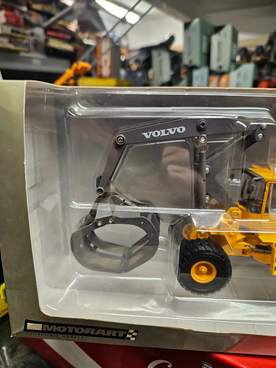 Corgi Motorart Volvo Forestry Log Loader 1.50 - Image 2