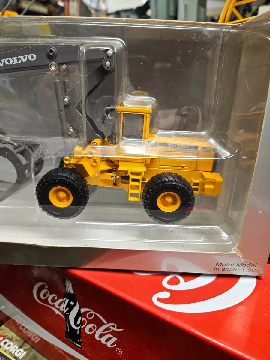 Corgi Motorart Volvo Forestry Log Loader 1.50 - Image 3