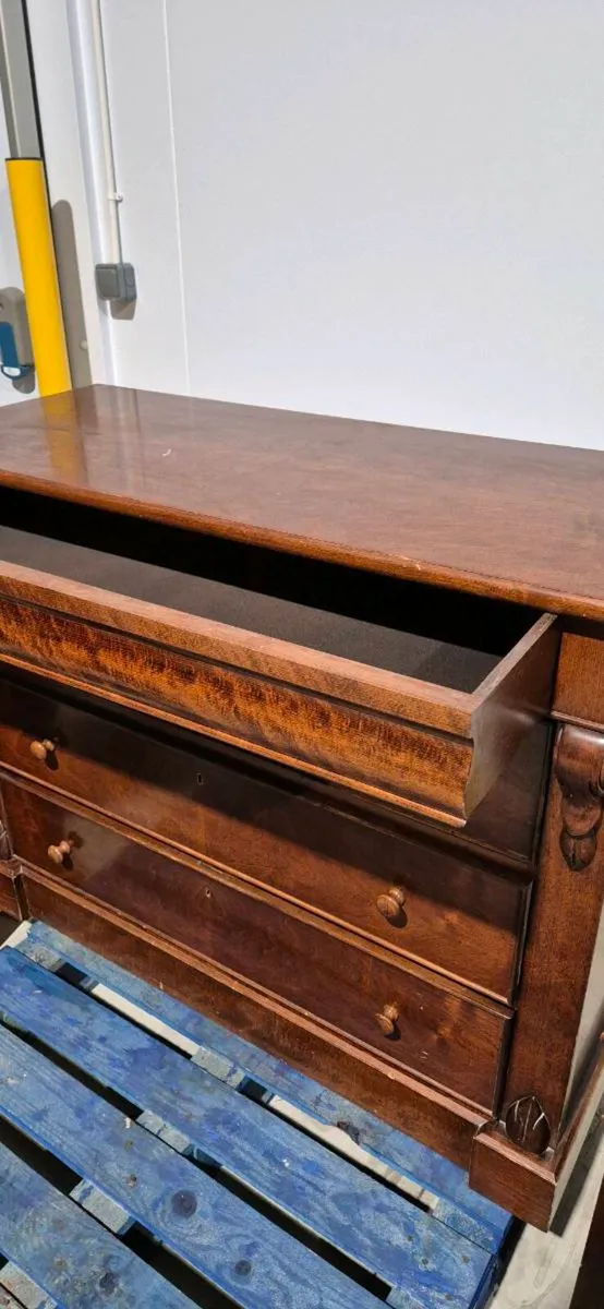 Chest of drawers + 2 bedside tables - Image 2