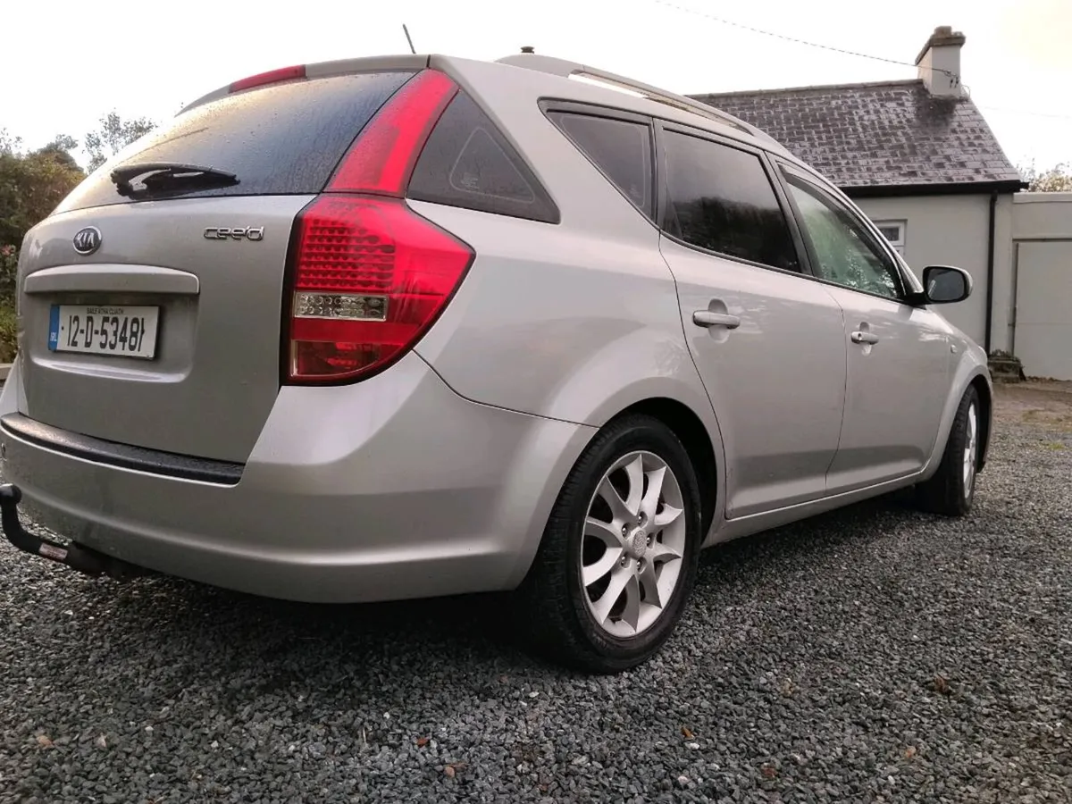 Kia ceed estate - Image 4