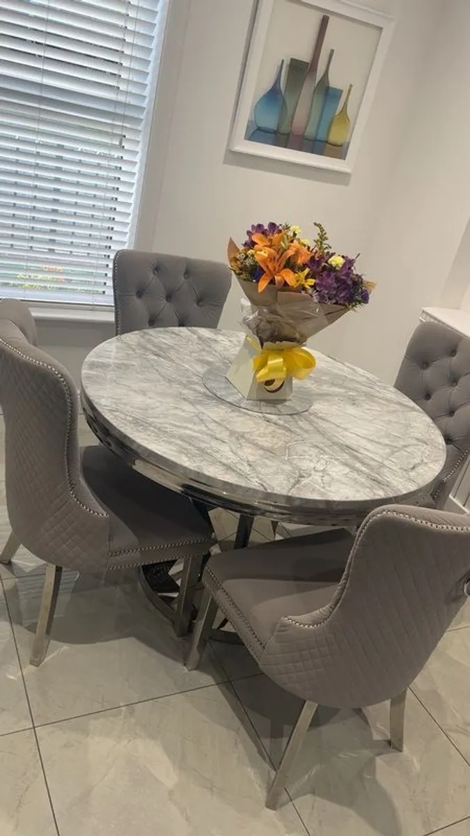 Four Dining Chairs - Image 2