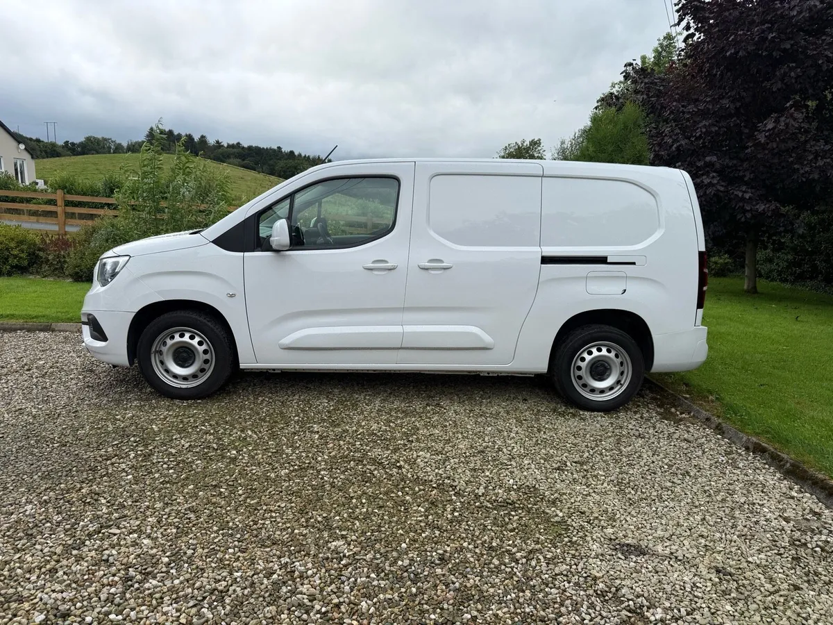 242 Opel Combo LWB no vat - Image 3