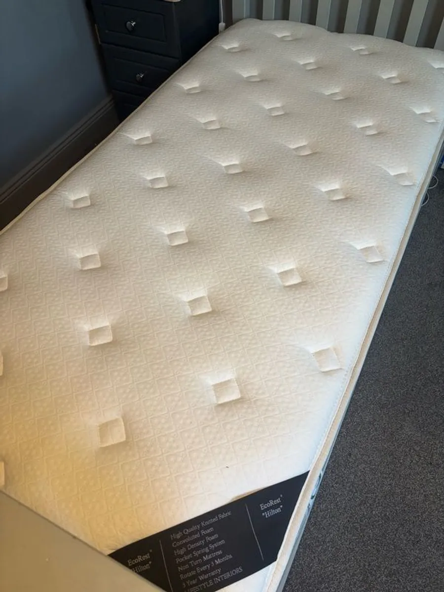 Single Matress for sale - Image 1