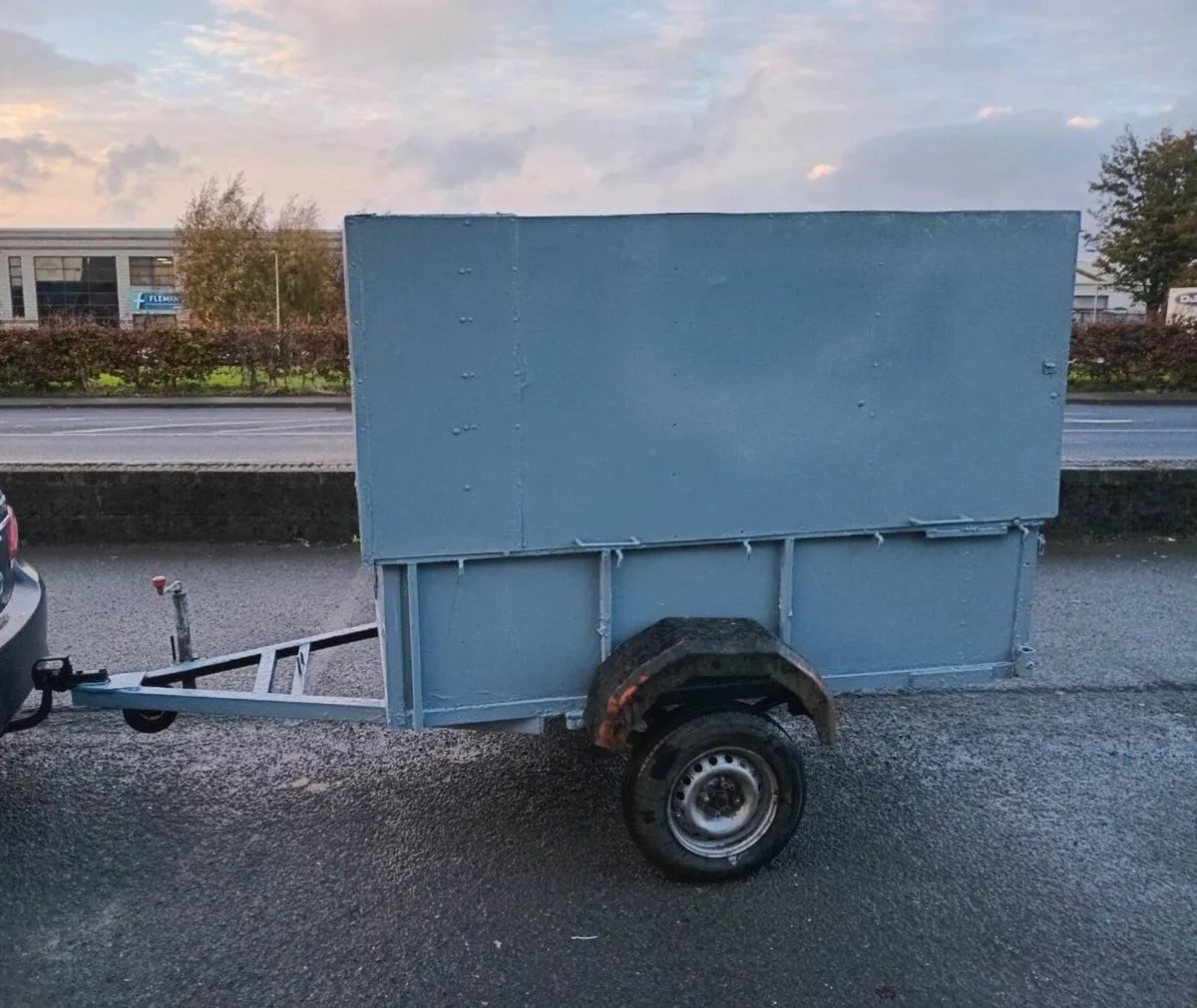 7 long 4 wide storage trailer removedabel top come - Image 4