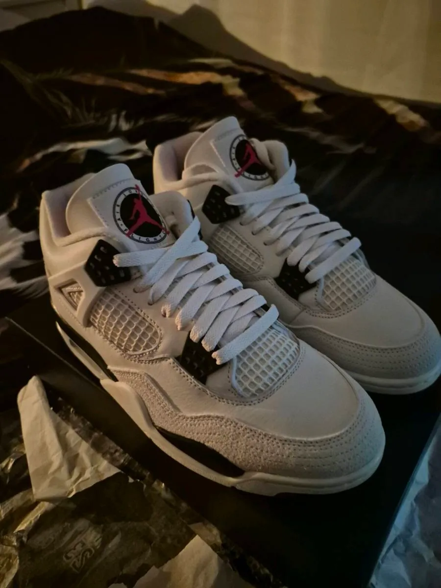 NEW AIR JORDAN 4 RETRO - Image 3