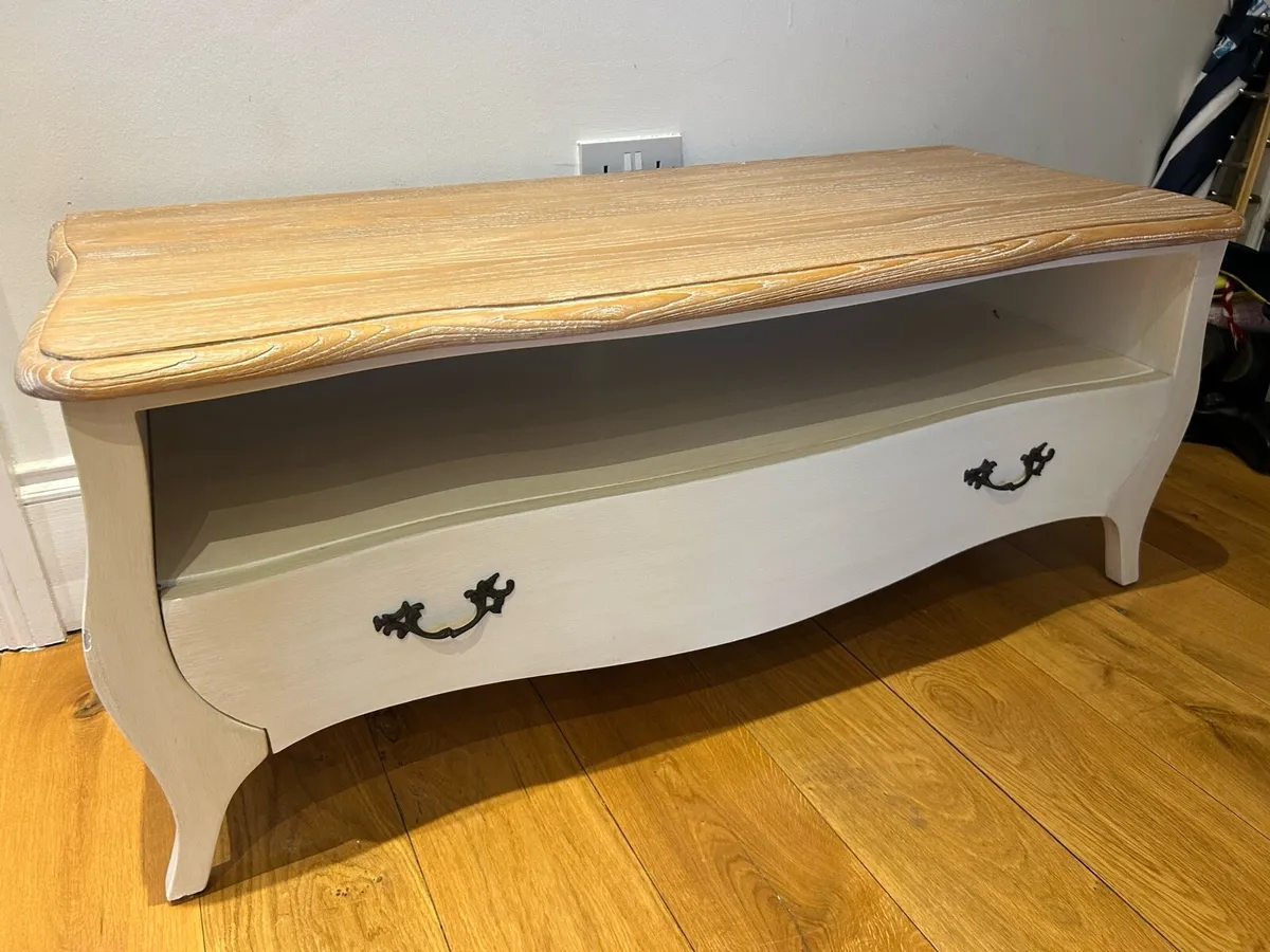Tv Cabinet - Image 1