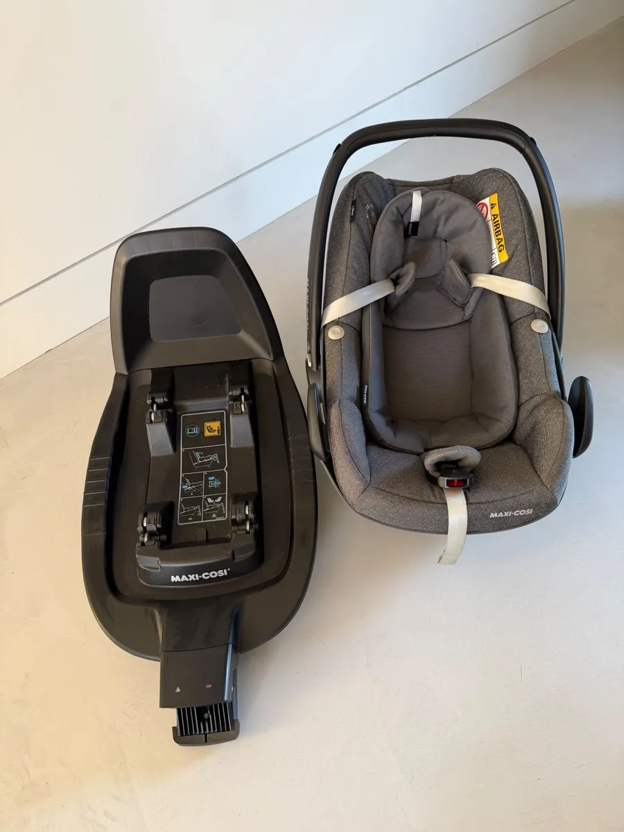 UPPAbaby vista V2 Buggy with full travel system - Image 4