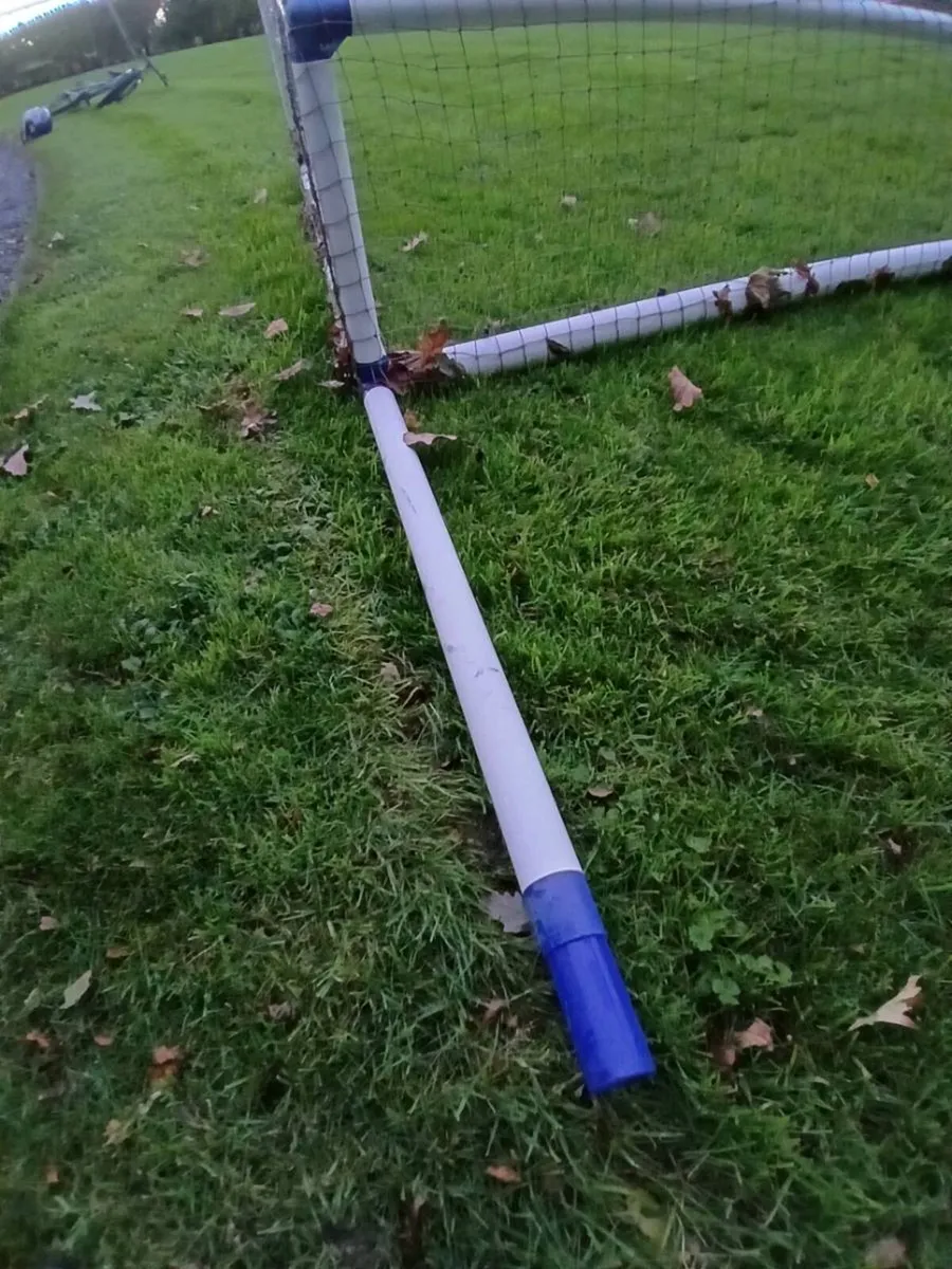 Goal post - Image 4