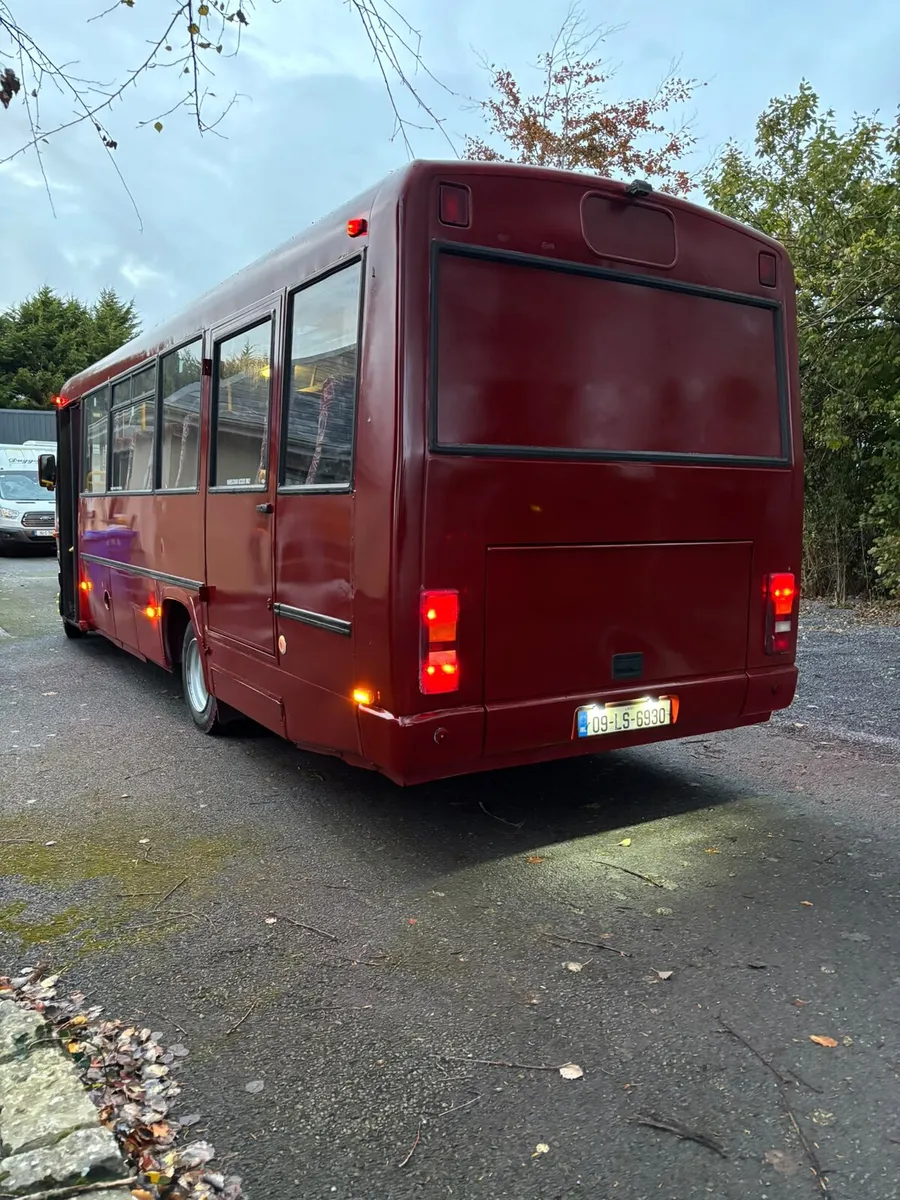 Mercedes vario 33 seater - Image 4
