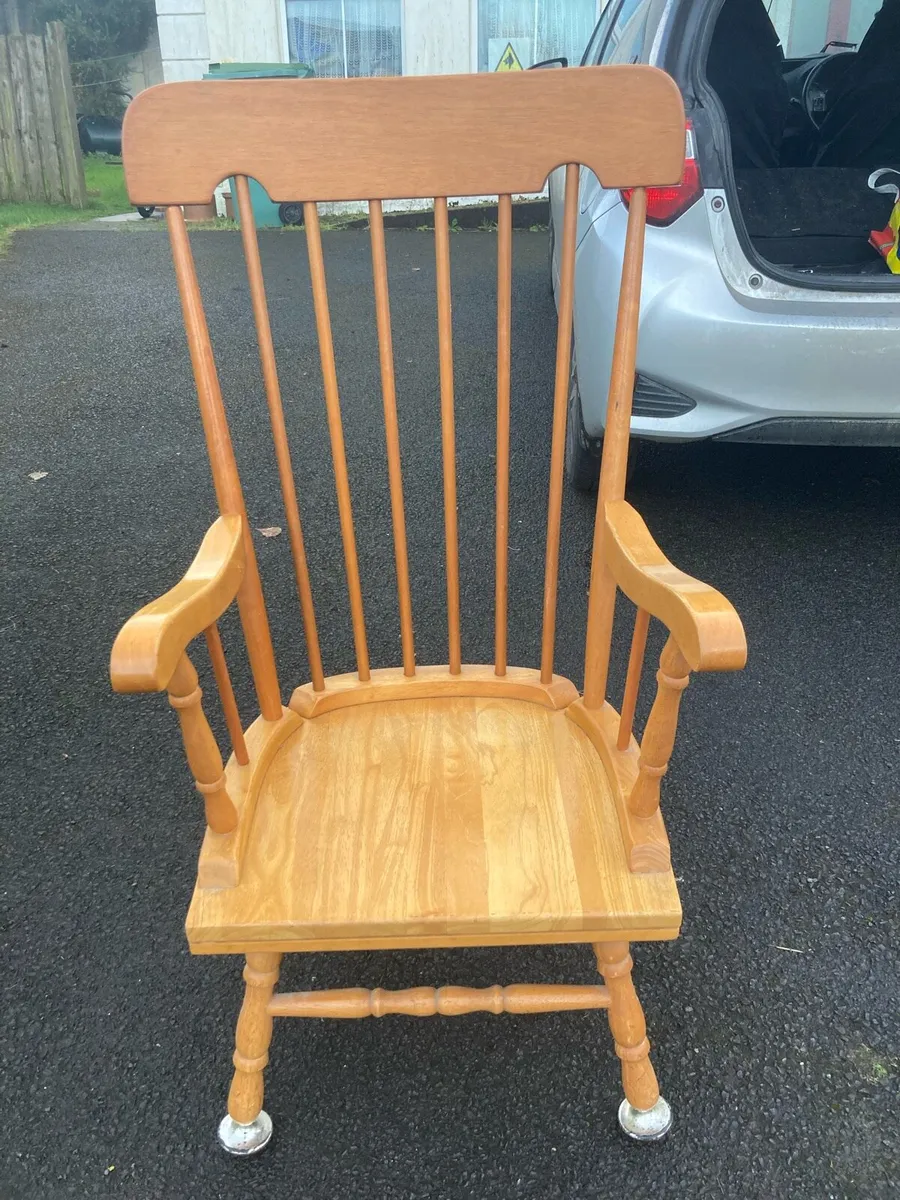 Santa chair - Image 1