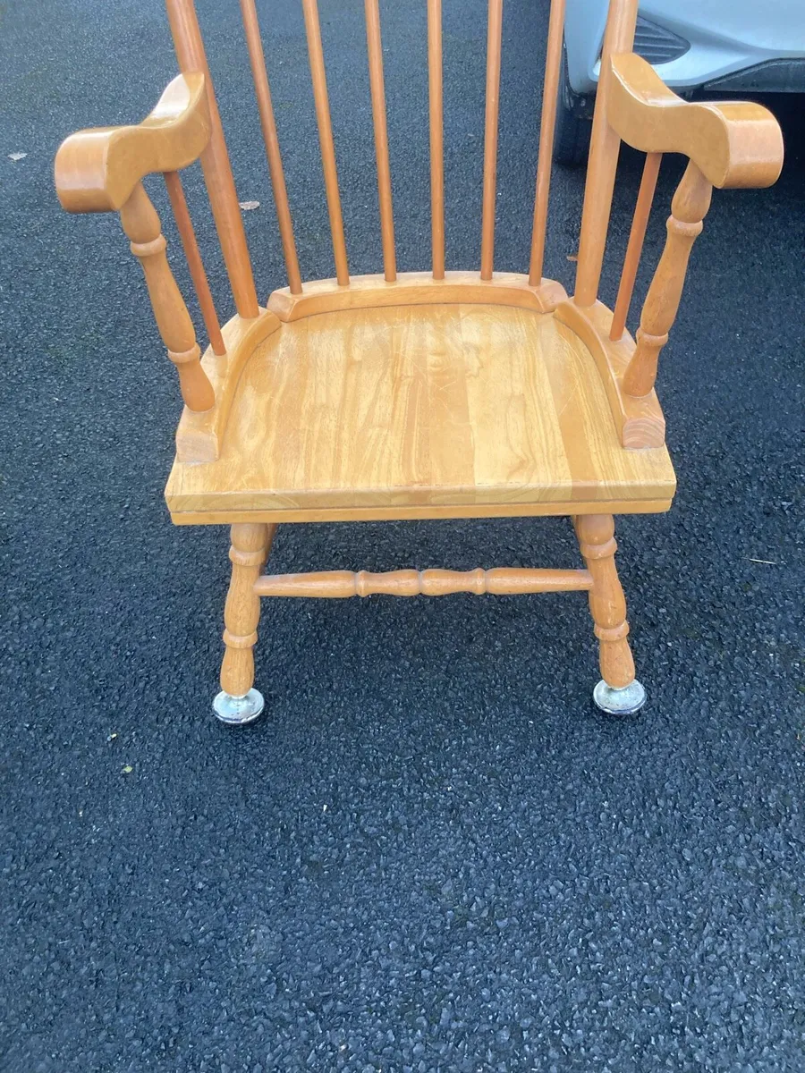 Santa chair - Image 3