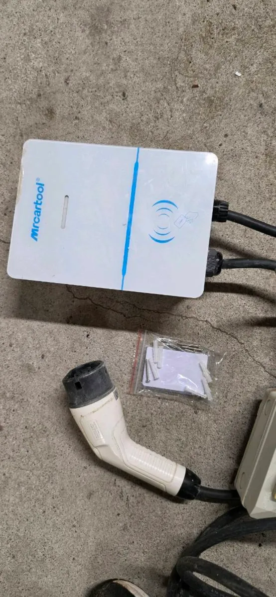 Ev car charger - Image 2