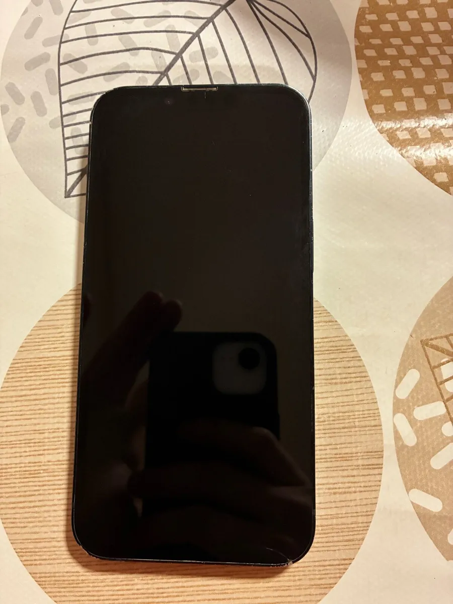 iPhone 14 - Image 4
