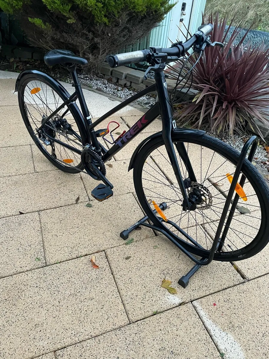 Ladies Trek FX3 hybrid bike - Image 1
