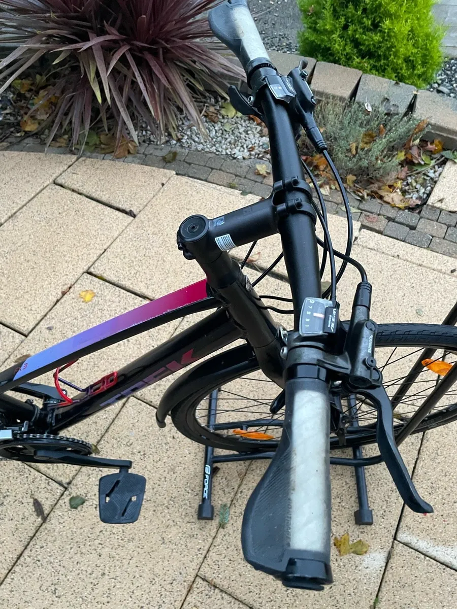 Ladies Trek FX3 hybrid bike - Image 2