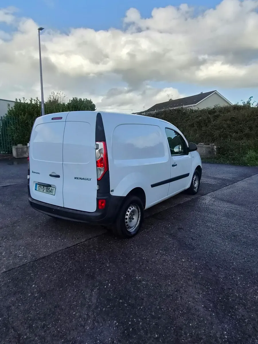 2017 renault kangoo 1.5 diesel - Image 4