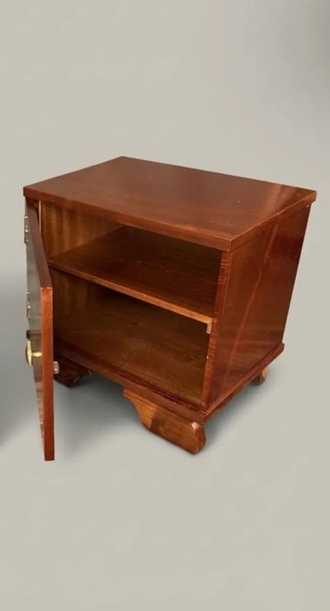 Mid-Century Italian Walnut Nightstands with Brass Hardware - Image 4