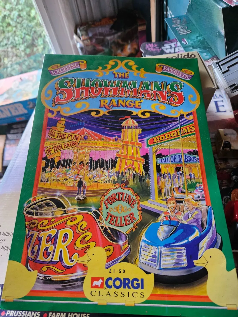 Corgi Circus Fair Ground Showmans Range Catalogue - Image 1