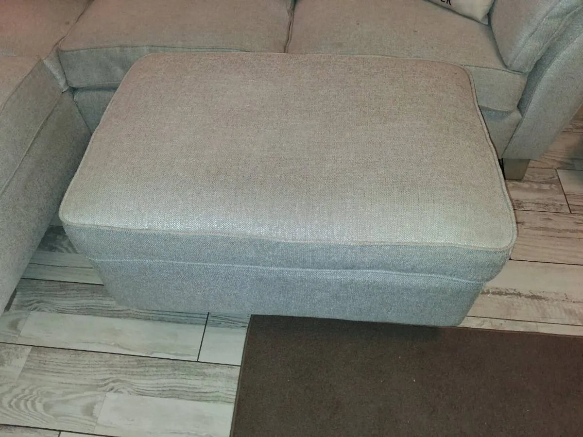 Corner Suite Couch - Image 3