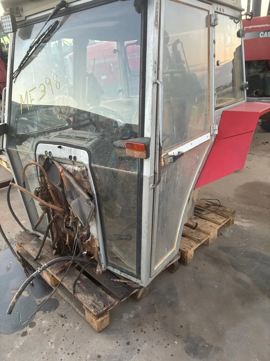 Ex Europe MF 398 High Line Cab - Image 3