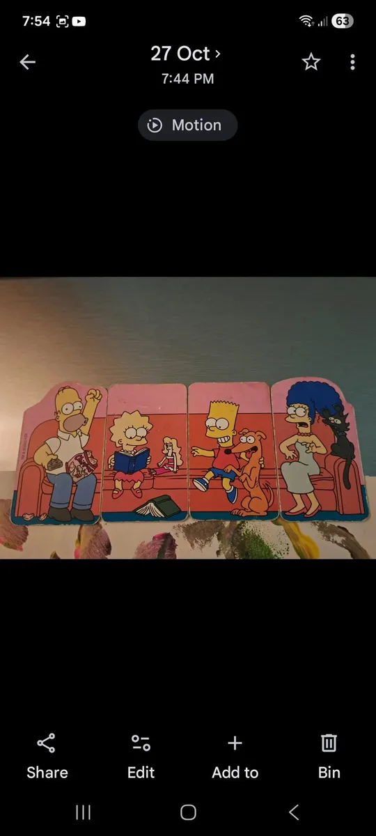 Simpsons fridge magnets couch scene