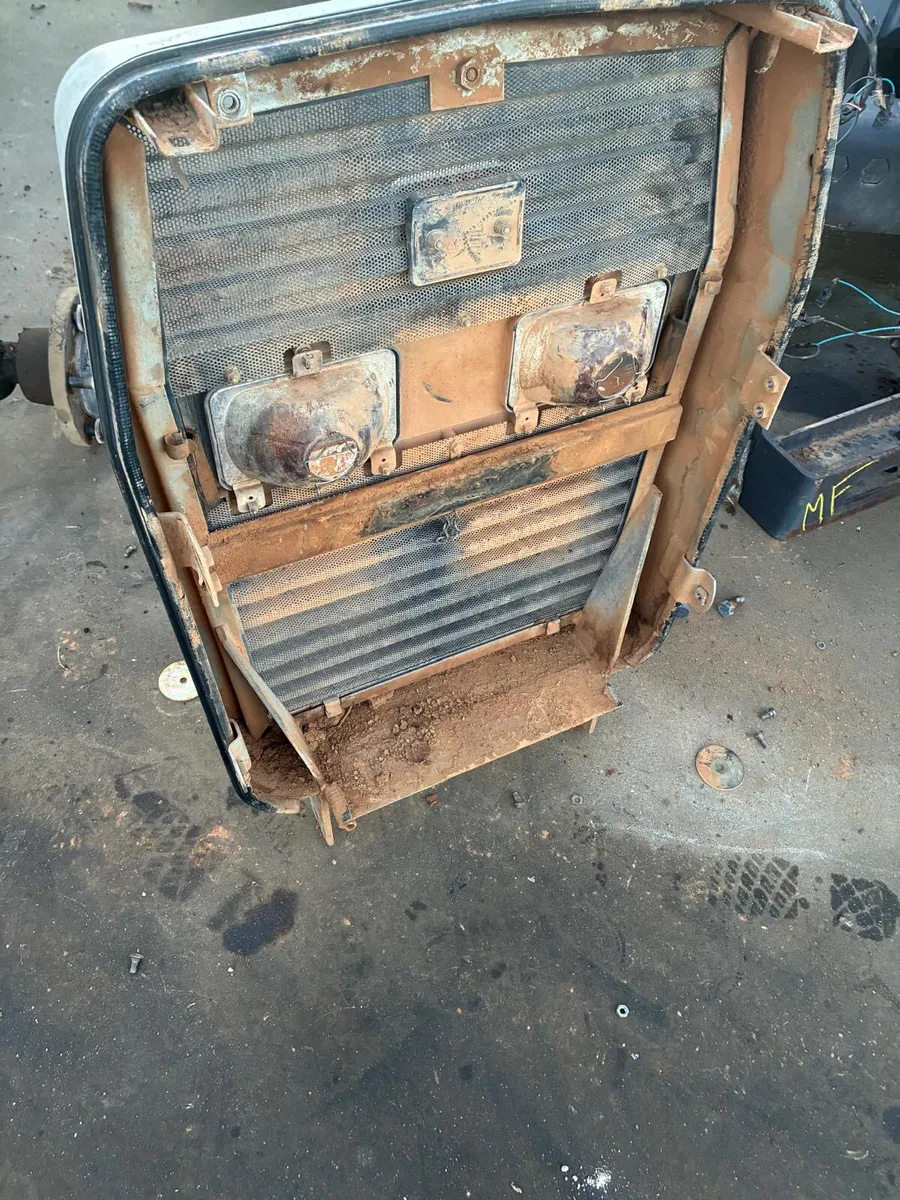 MF 398 Panels ex Europe - Image 2