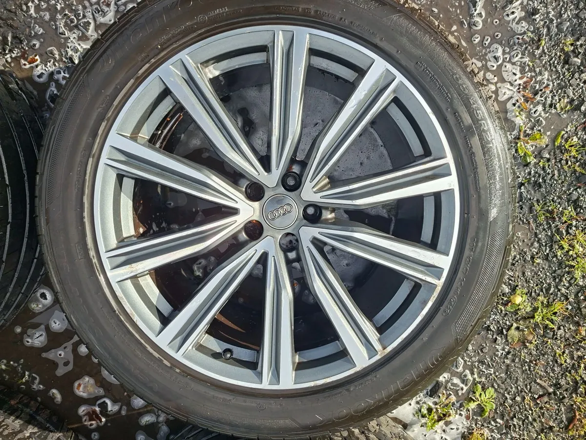 21" Genuine Audi Q8,  SQ8 S Line Alloys with tyres - Image 2