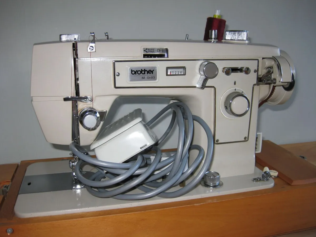 Spotless Brother M-948 Sewing Machine - Japan. - Image 2